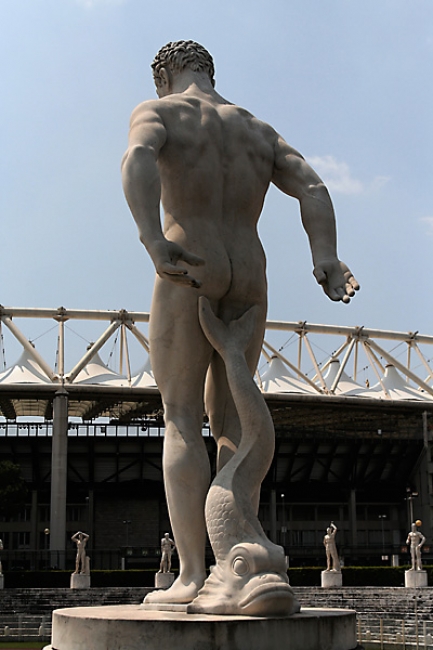 Stadio dei marmi 153